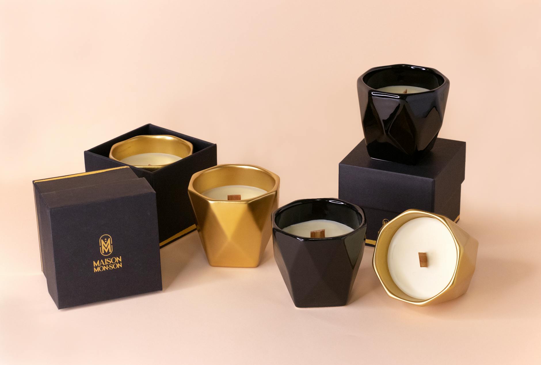 Velas de lujo en negro y dorado